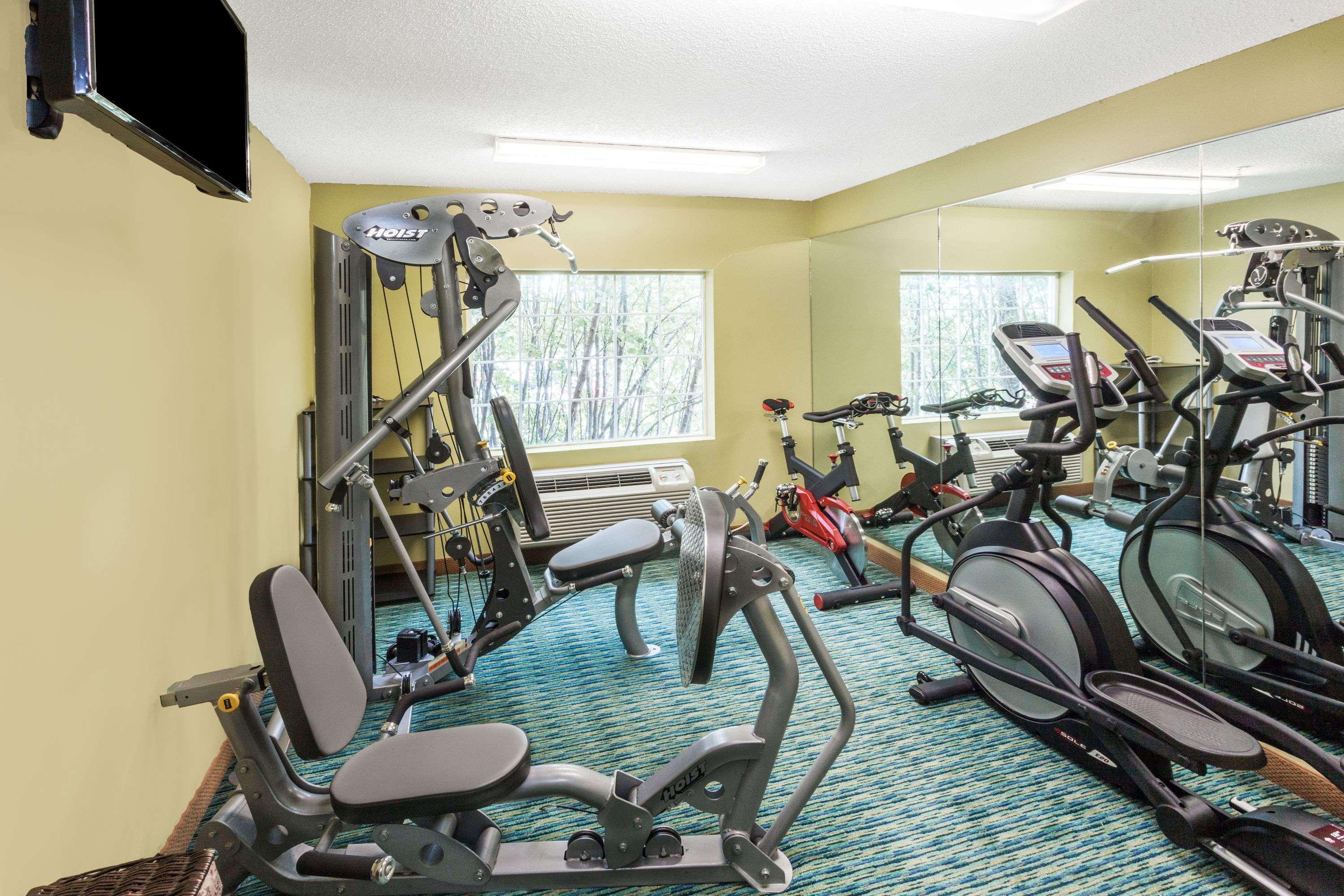 Comfort Inn & Suites Louisville Airport Fair & Expo Экстерьер фото